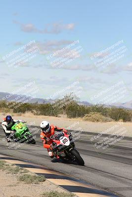 media/Nov-16-2025-Race Pace (Sun) [[8c5fa54630]]/Verified Riders/4-Turn 3 Inside (1050am)/